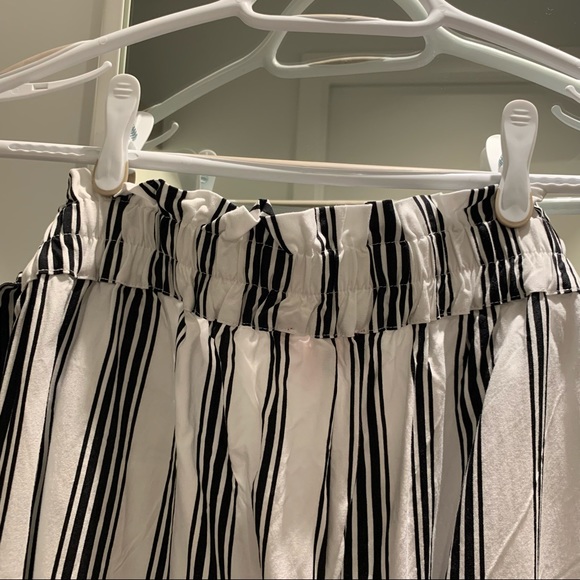 Guess Striped Pants - Picture 4 of 4